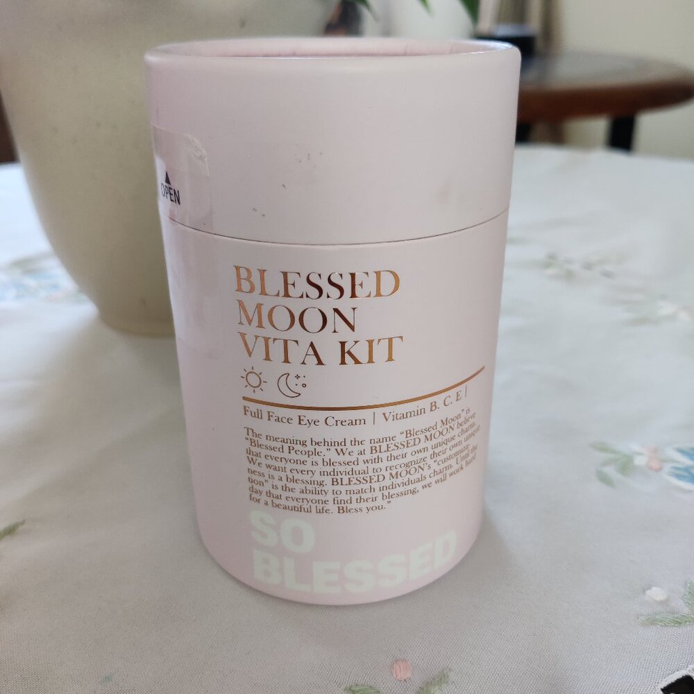 NIB Blessed Moon Vita Kit #Eye Kit# Eye Cream